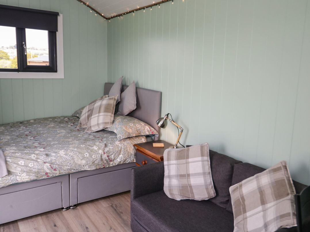 Cwtch Winnie Shepherds Hut