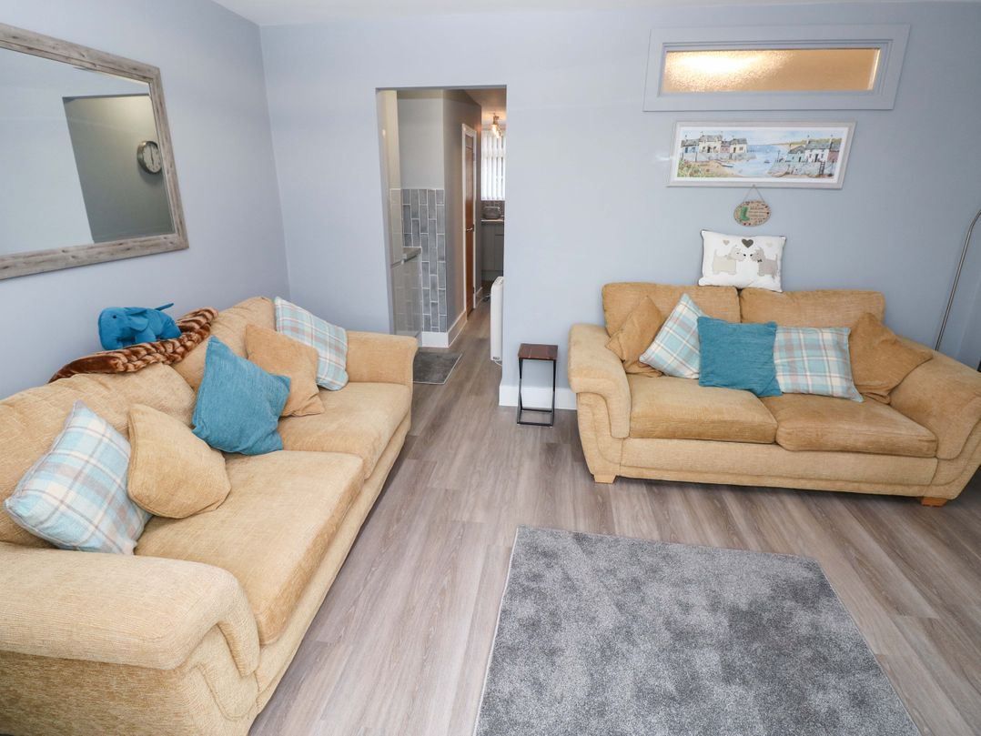 3 Devon Court