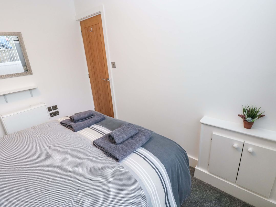 3 Devon Court