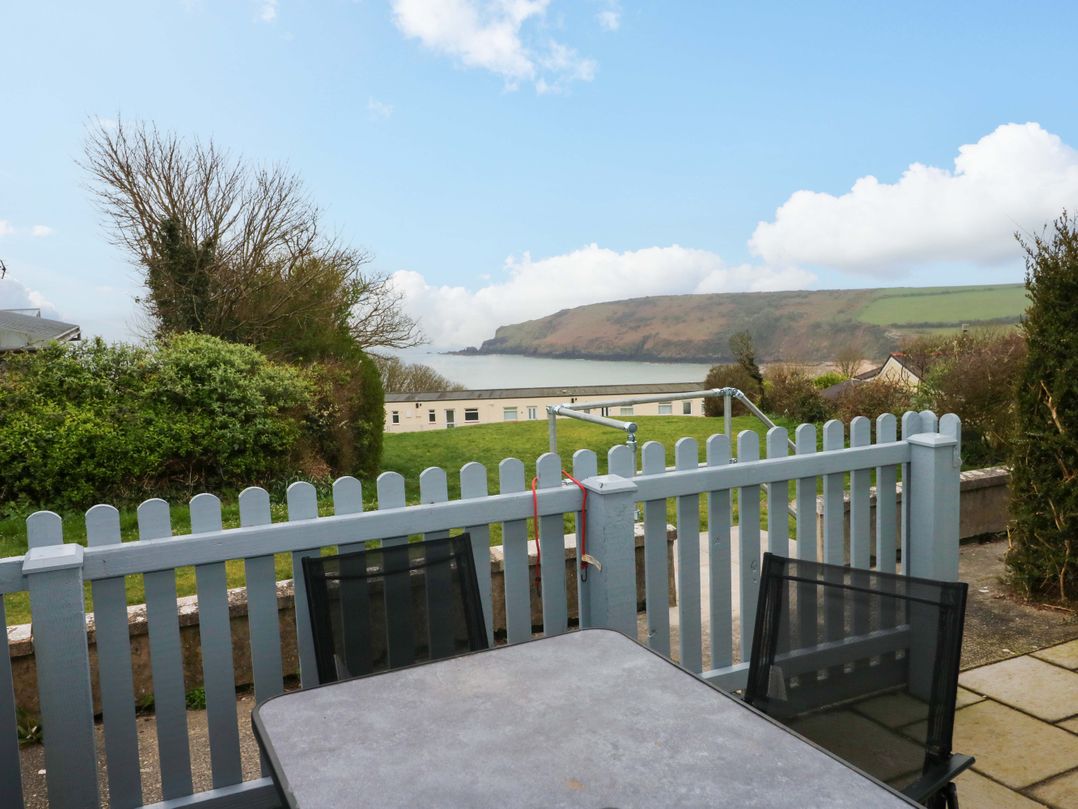 3 Devon Court