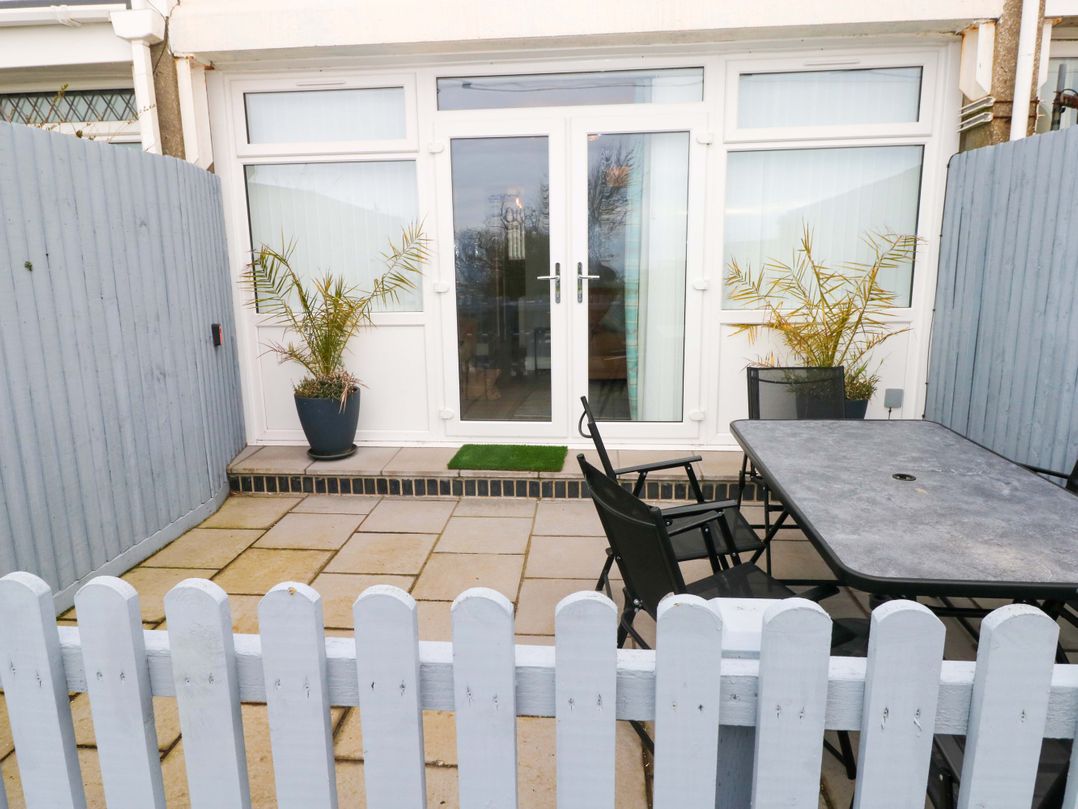 3 Devon Court