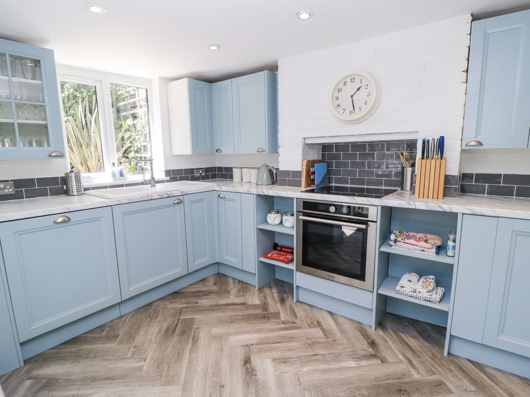 Delightful Dorset House By Wareham River