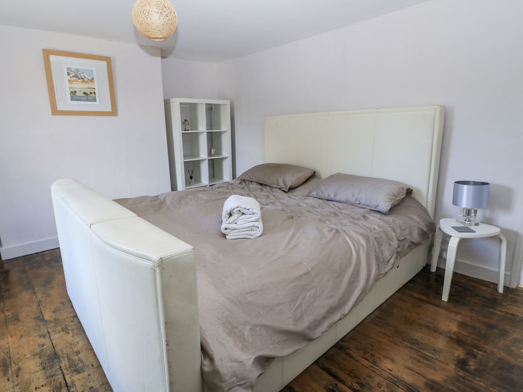 Delightful Dorset House By Wareham River