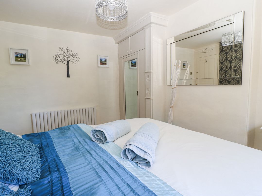Delightful Dorset House By Wareham River