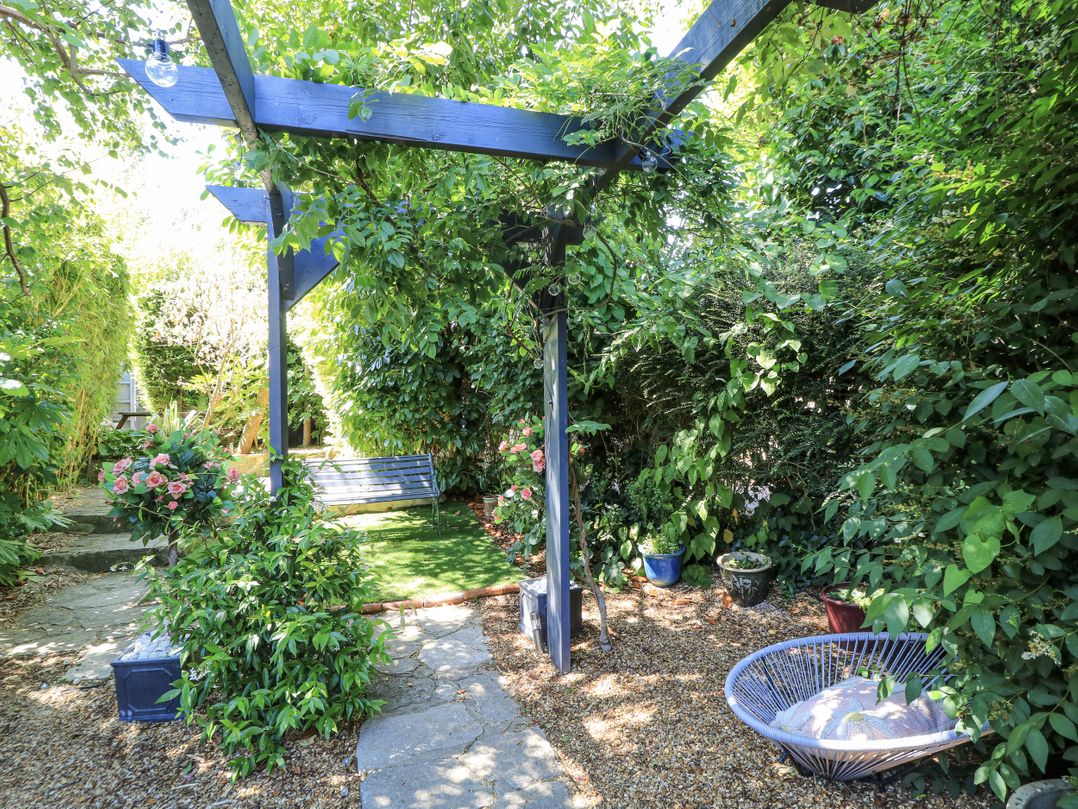 Delightful Dorset House By Wareham River