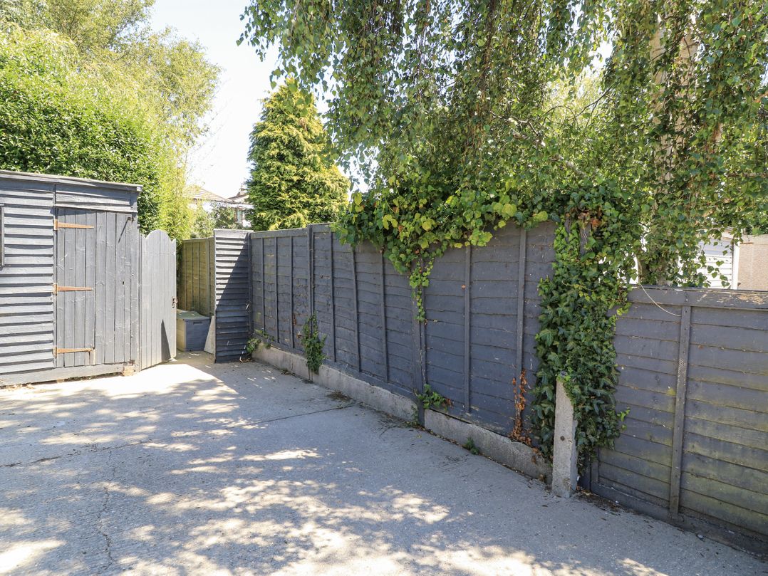 Delightful Dorset House By Wareham River