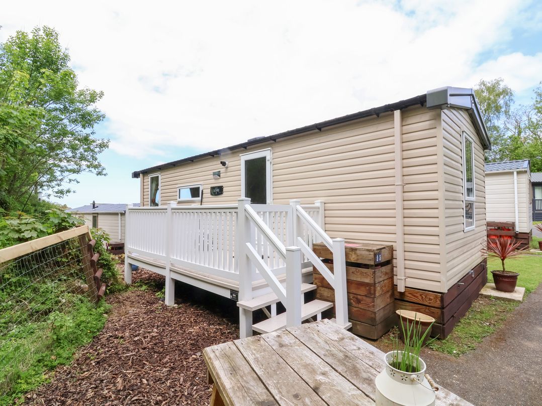 25 Manleigh Park
