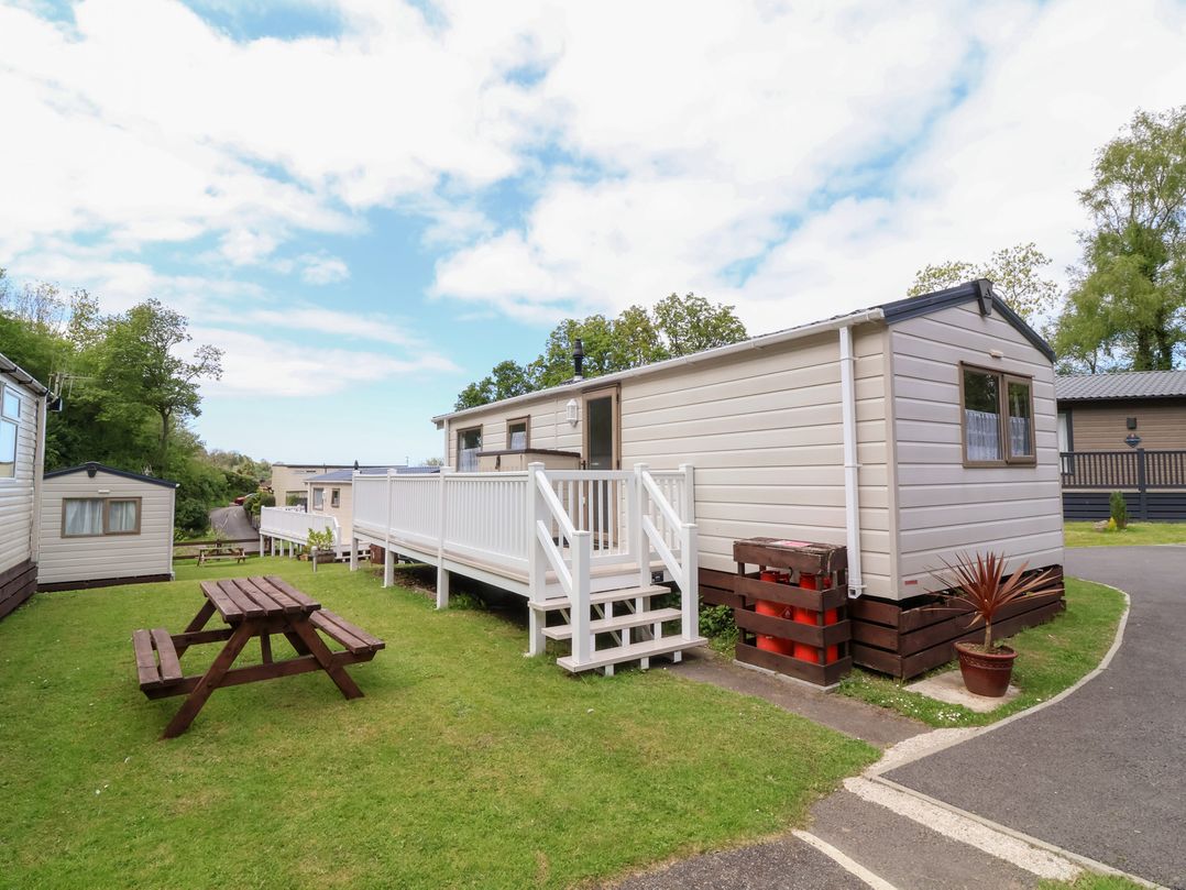 26 Manleigh Park