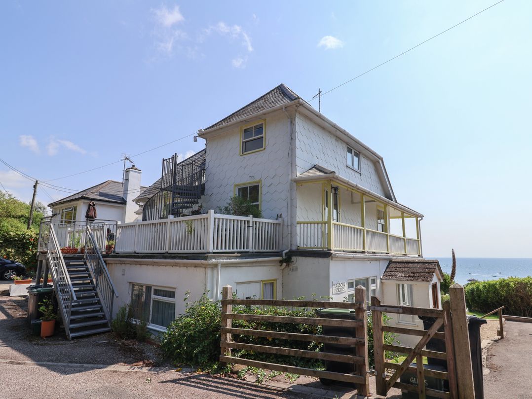 3 Harbour Heights