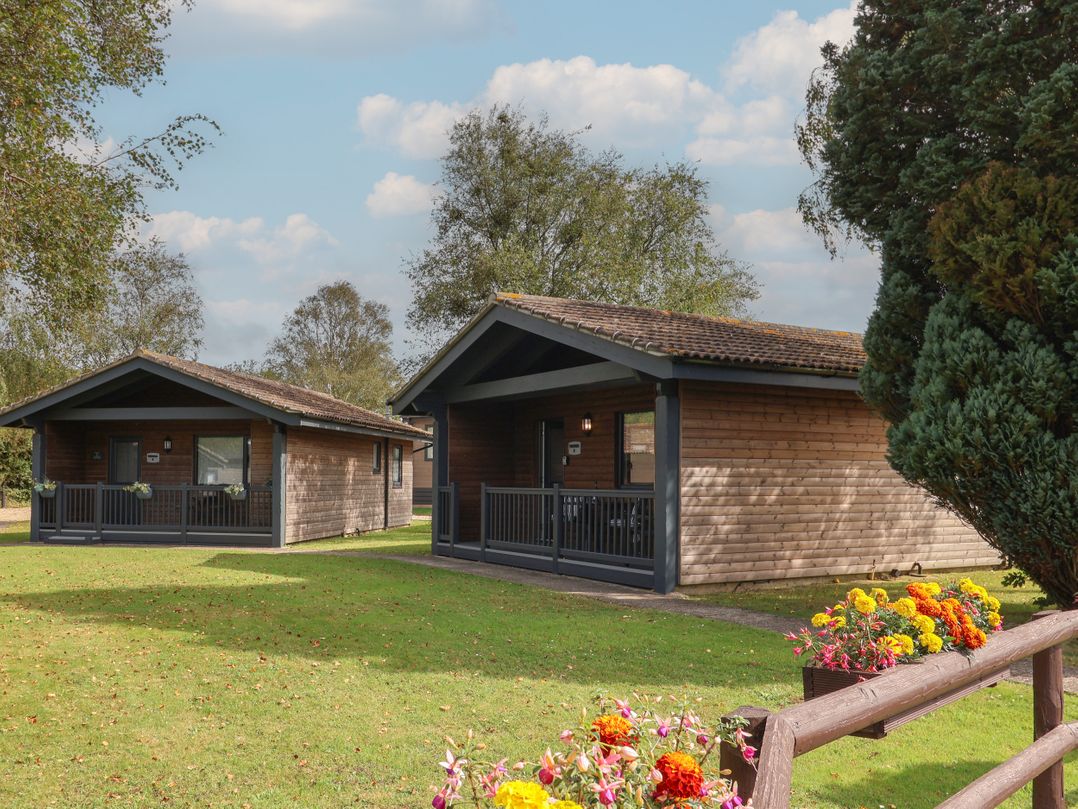 6 Pinewood Retreat
