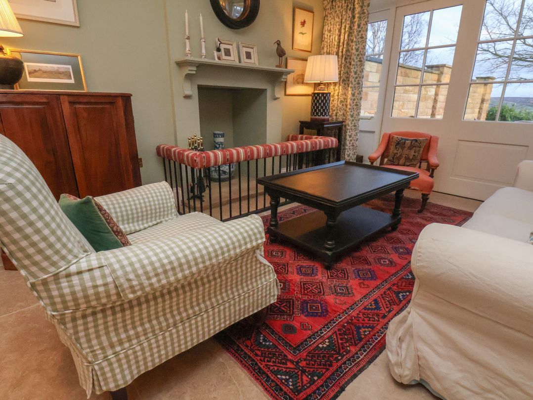 Barn Conversion Roding Cottage