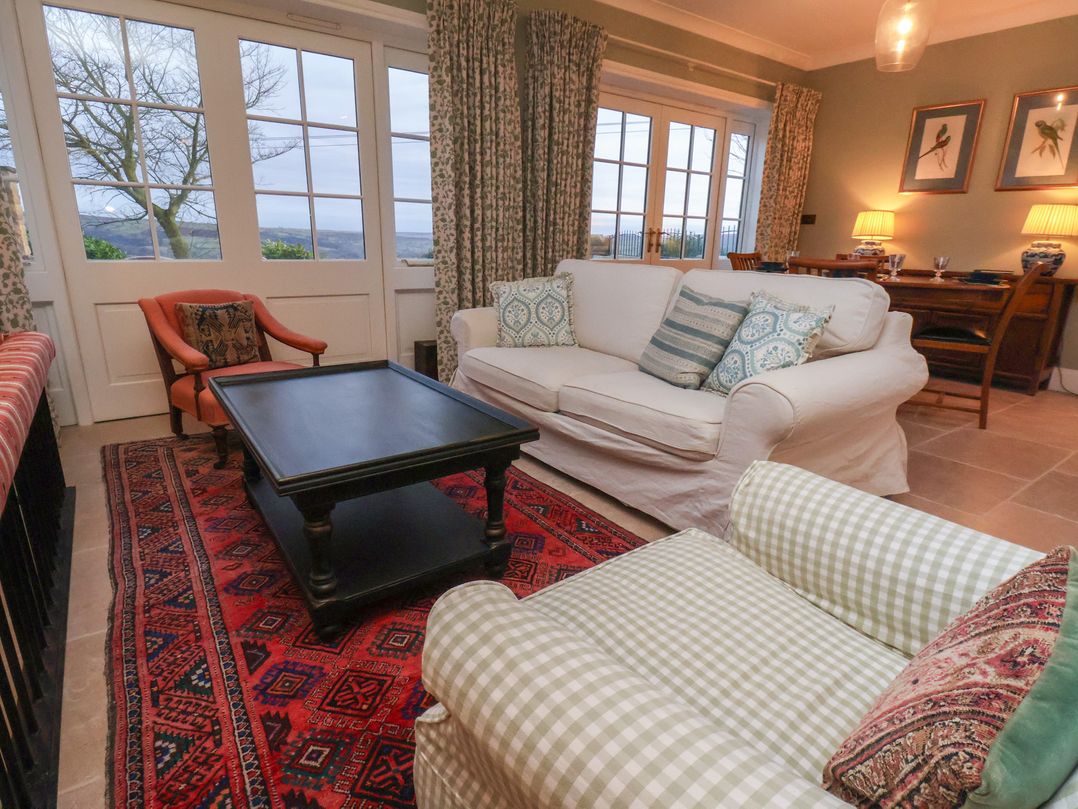 Barn Conversion Roding Cottage