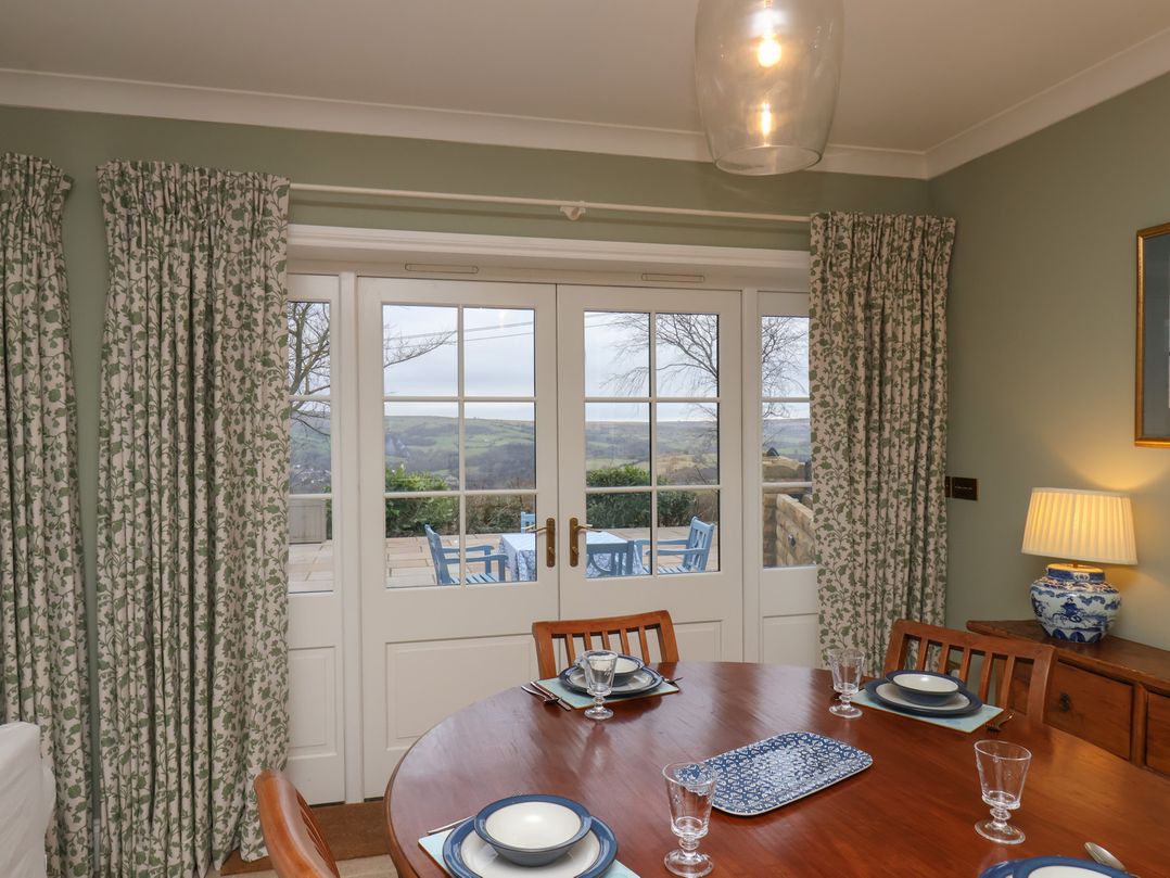 Barn Conversion Roding Cottage