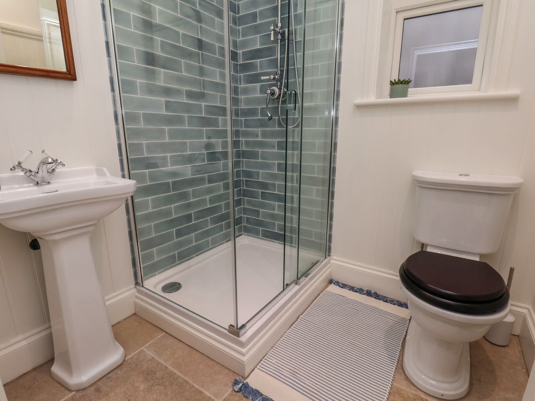 Barn Conversion Roding Cottage