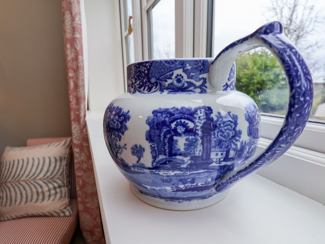 Barn Conversion Roding Cottage