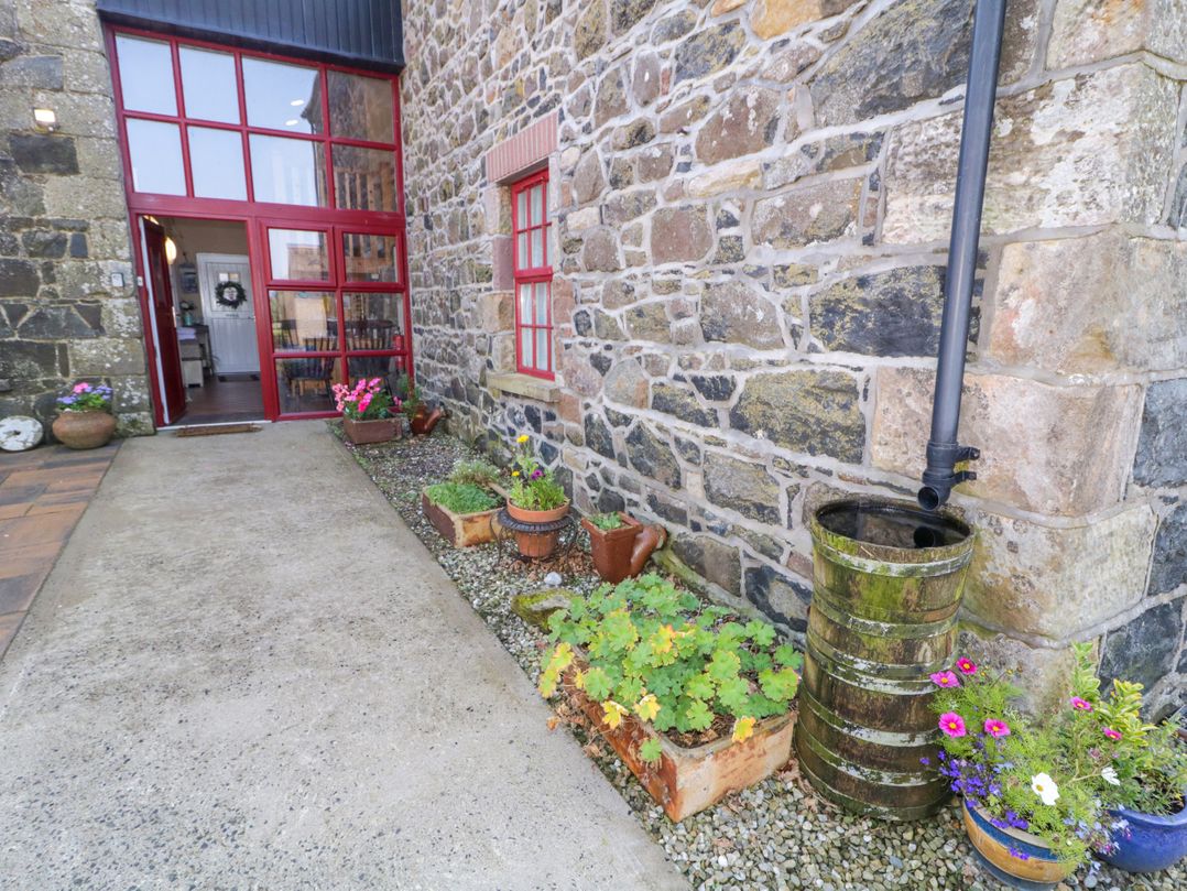Colliers Barn