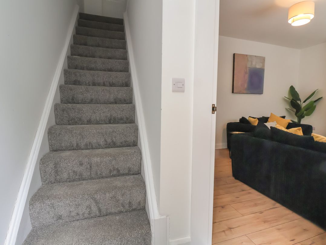 5 Marsh Lane