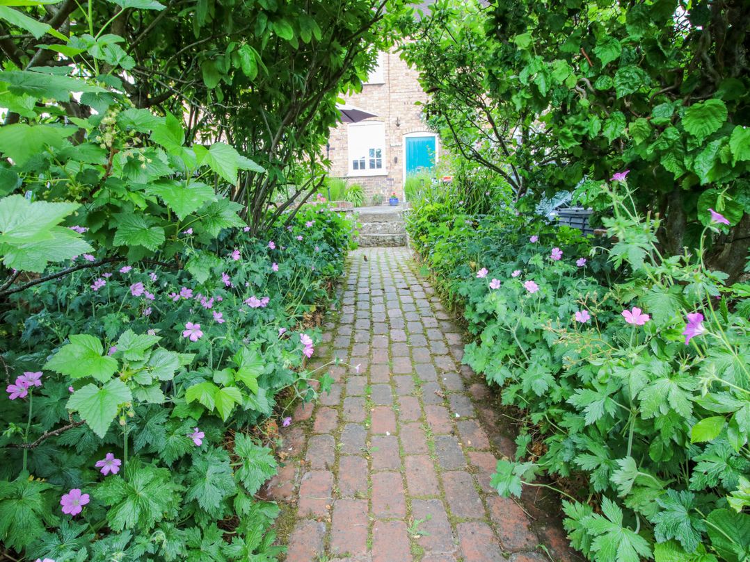 Medlar Cottage