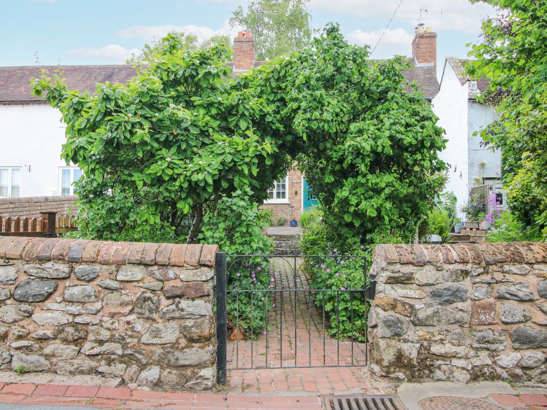 Medlar Cottage