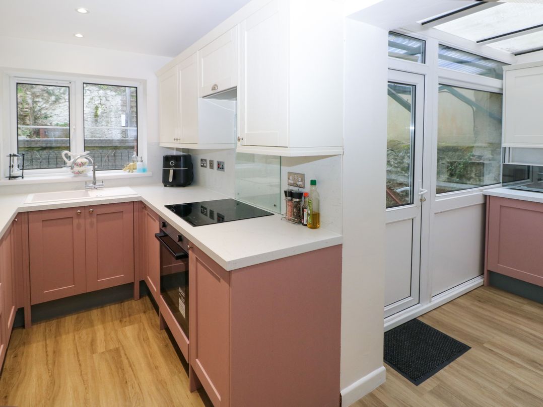 3 Somerset Place