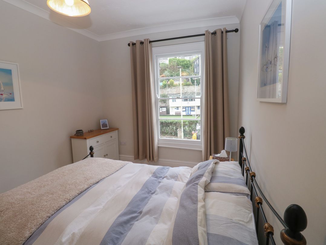The English School, Flat 2