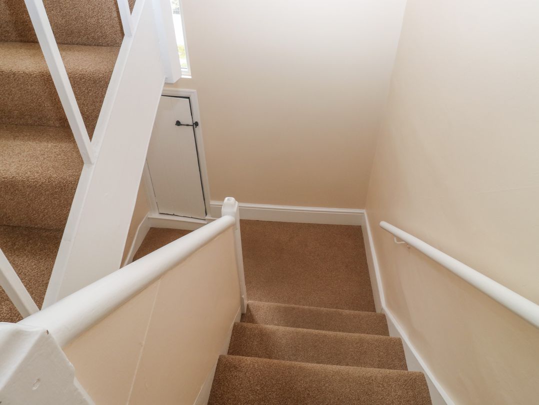 The English School, Flat 2