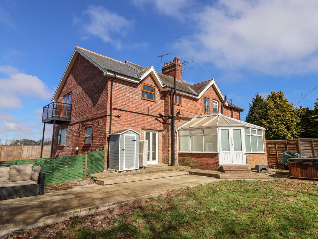 7 Kingsfield Cottages