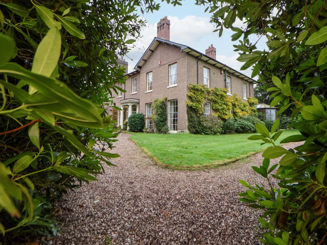 Parkfields House, Barlaston