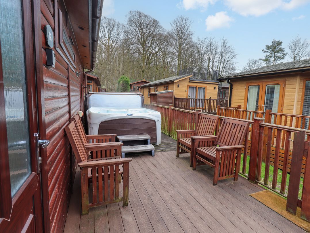 Brightwater Lodge