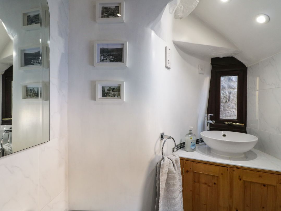 Peak Cottage