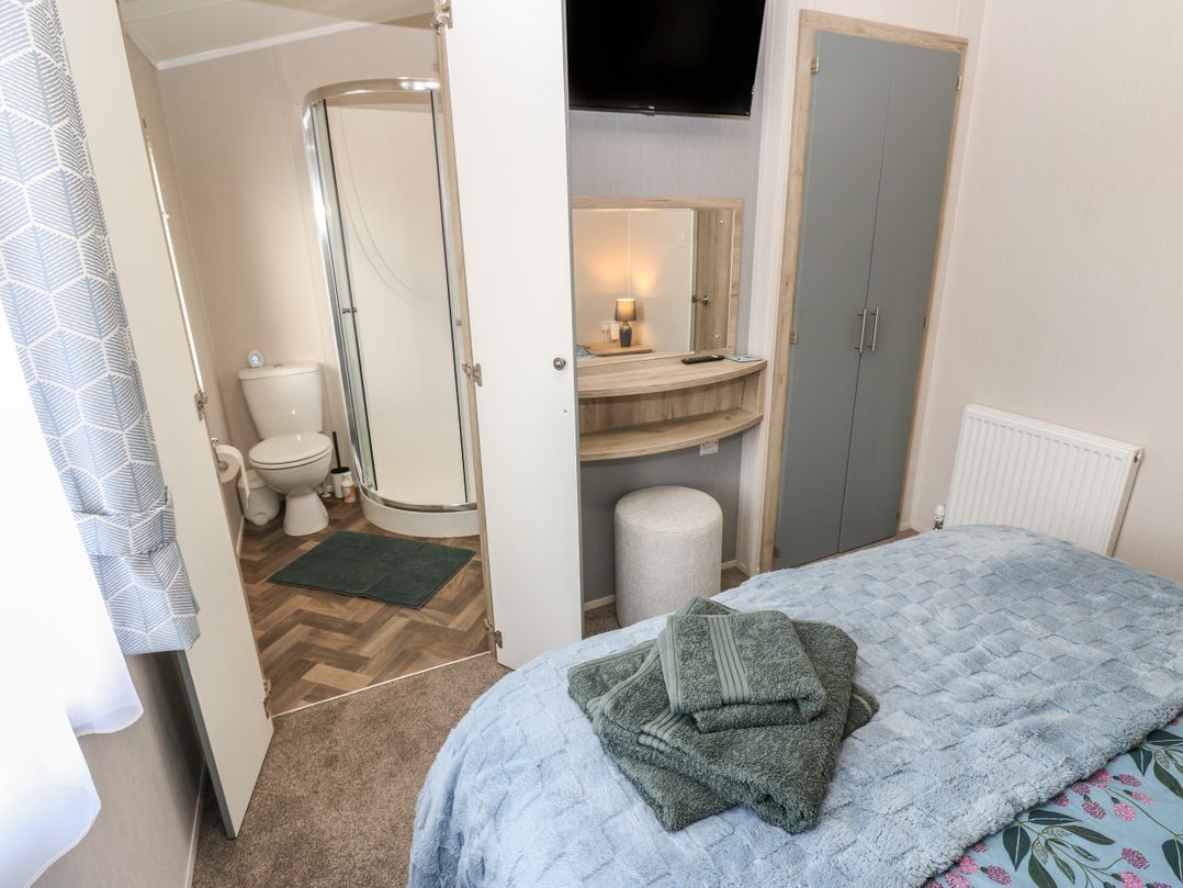 Brocklebank Lodge, 35