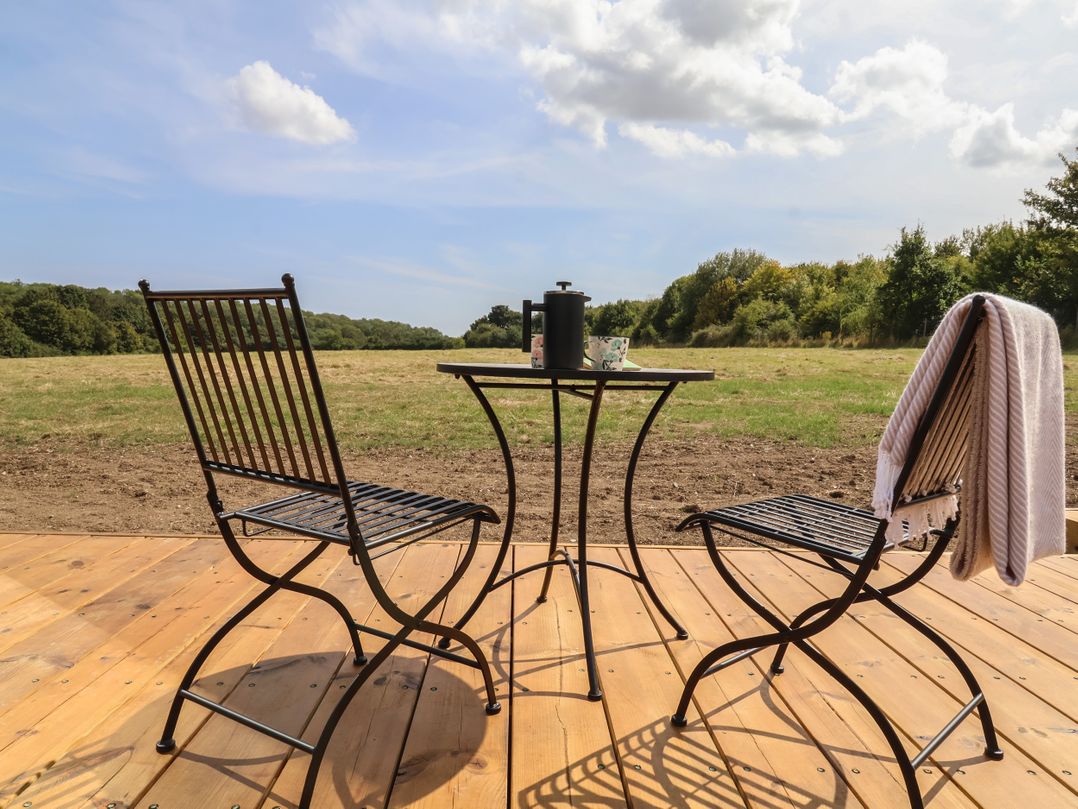 Pound Farm Mirror Houses: Meadow