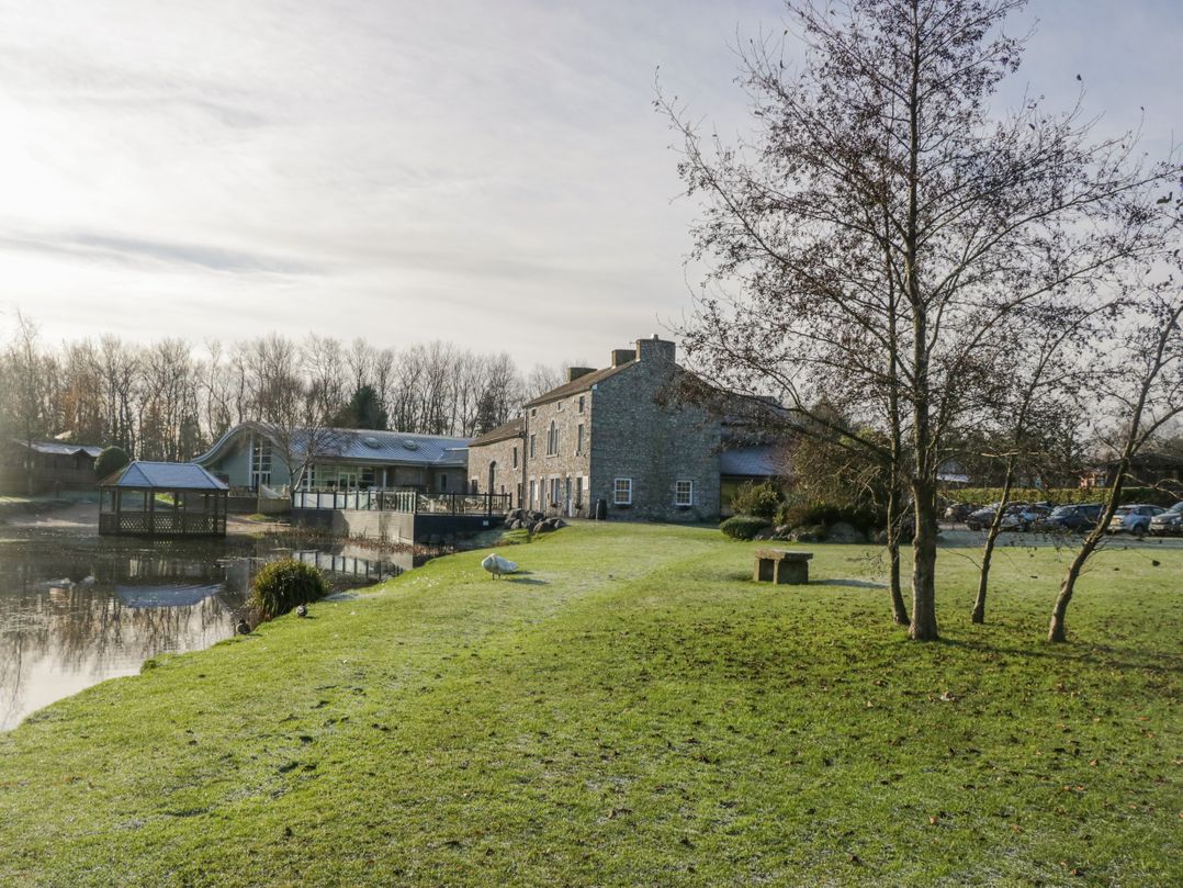 The Three Bears Lodge, Coniston Drive 11