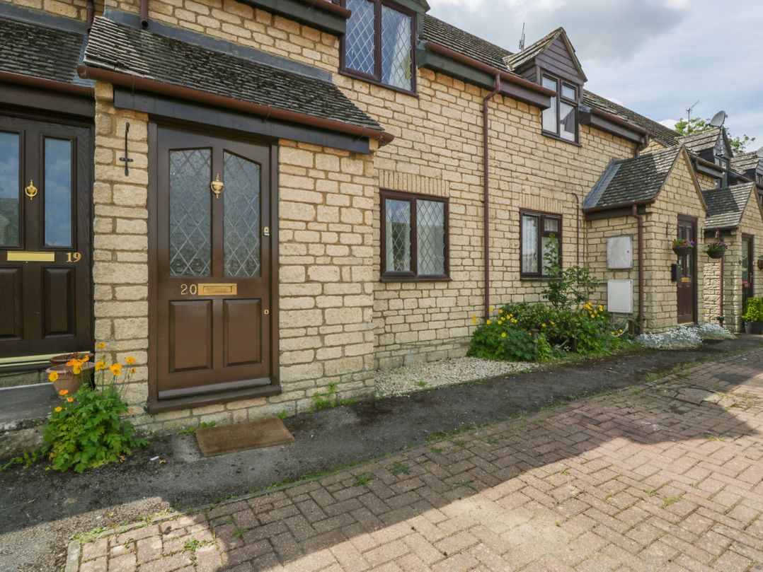 20 Honeycroft