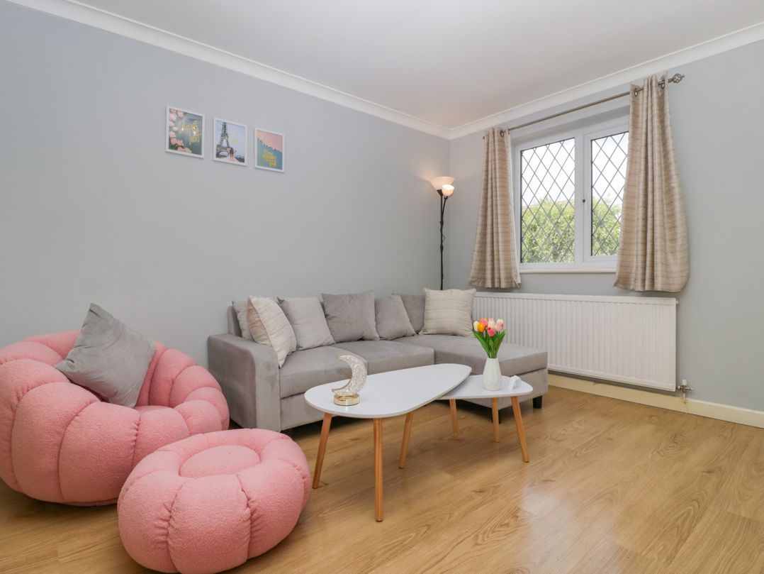 20 Honeycroft