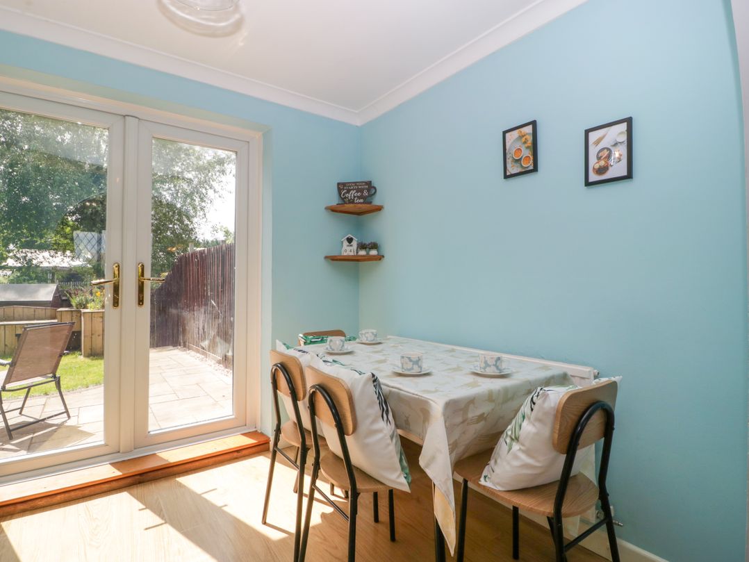 20 Honeycroft
