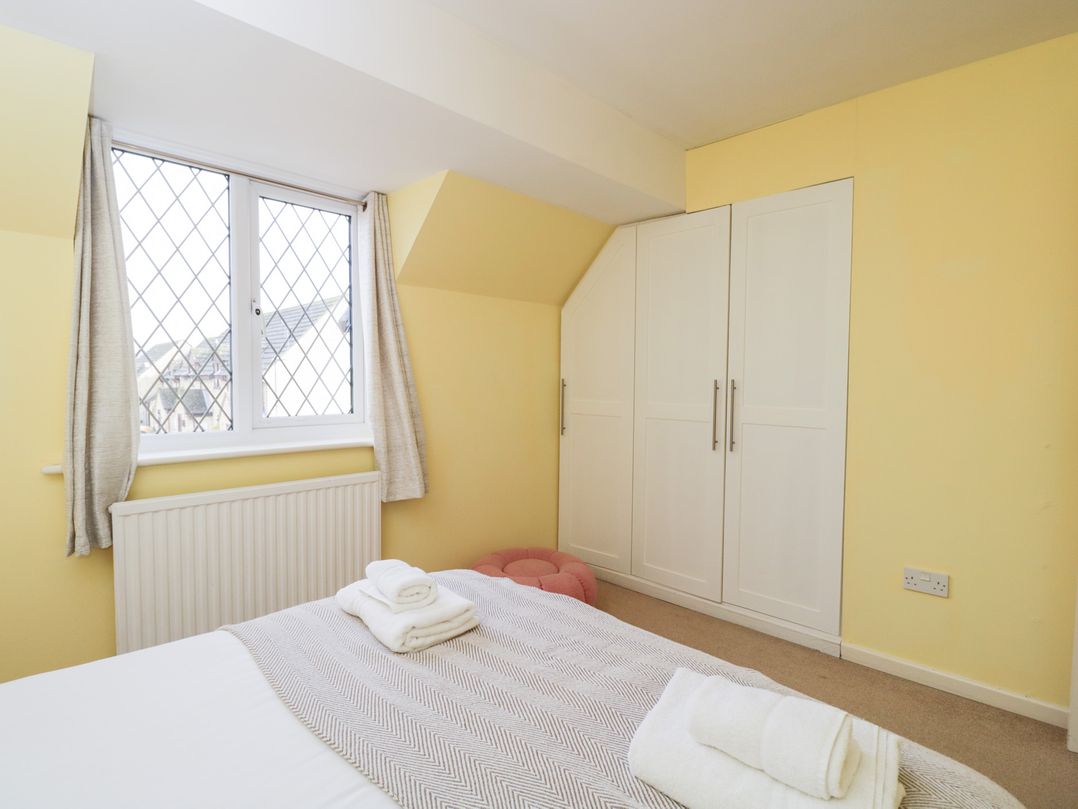 20 Honeycroft