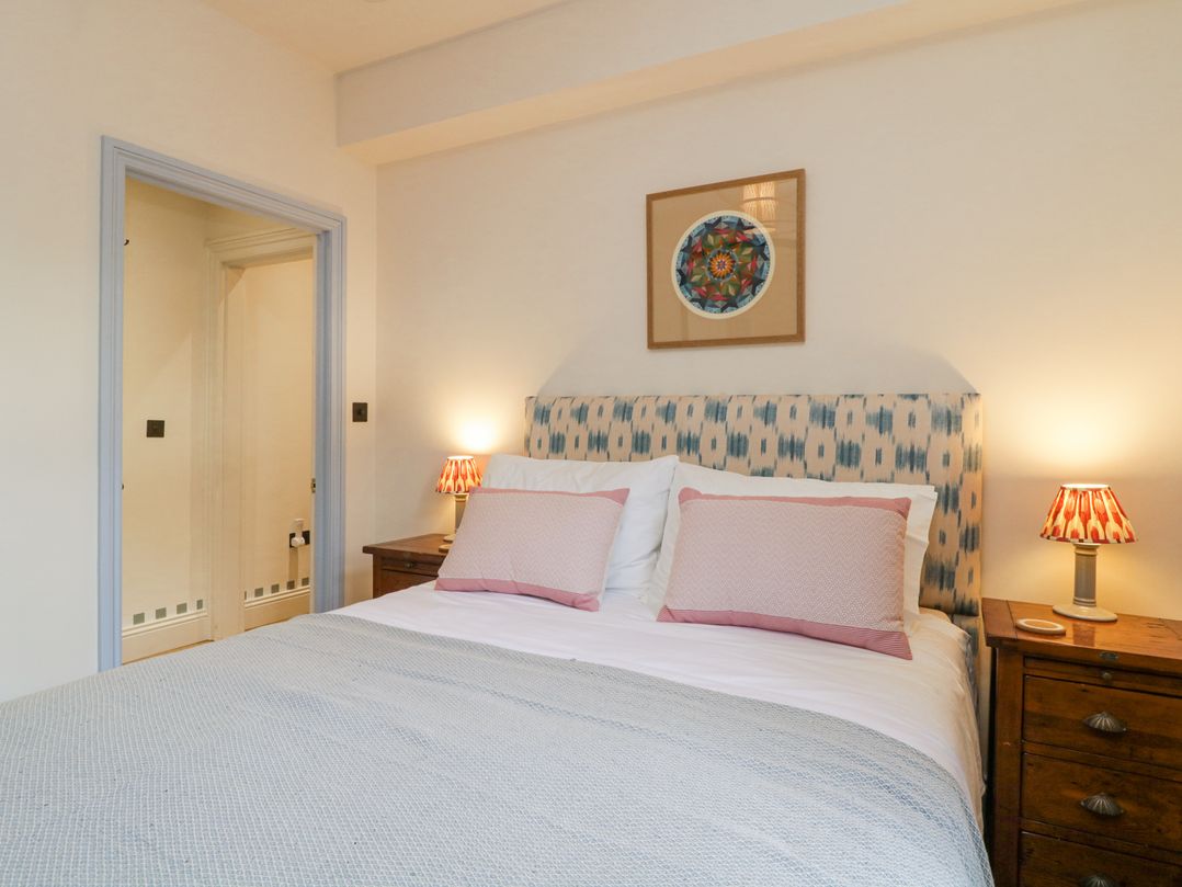 Tamar (Flat 1, Basement) 2 Sussex Place