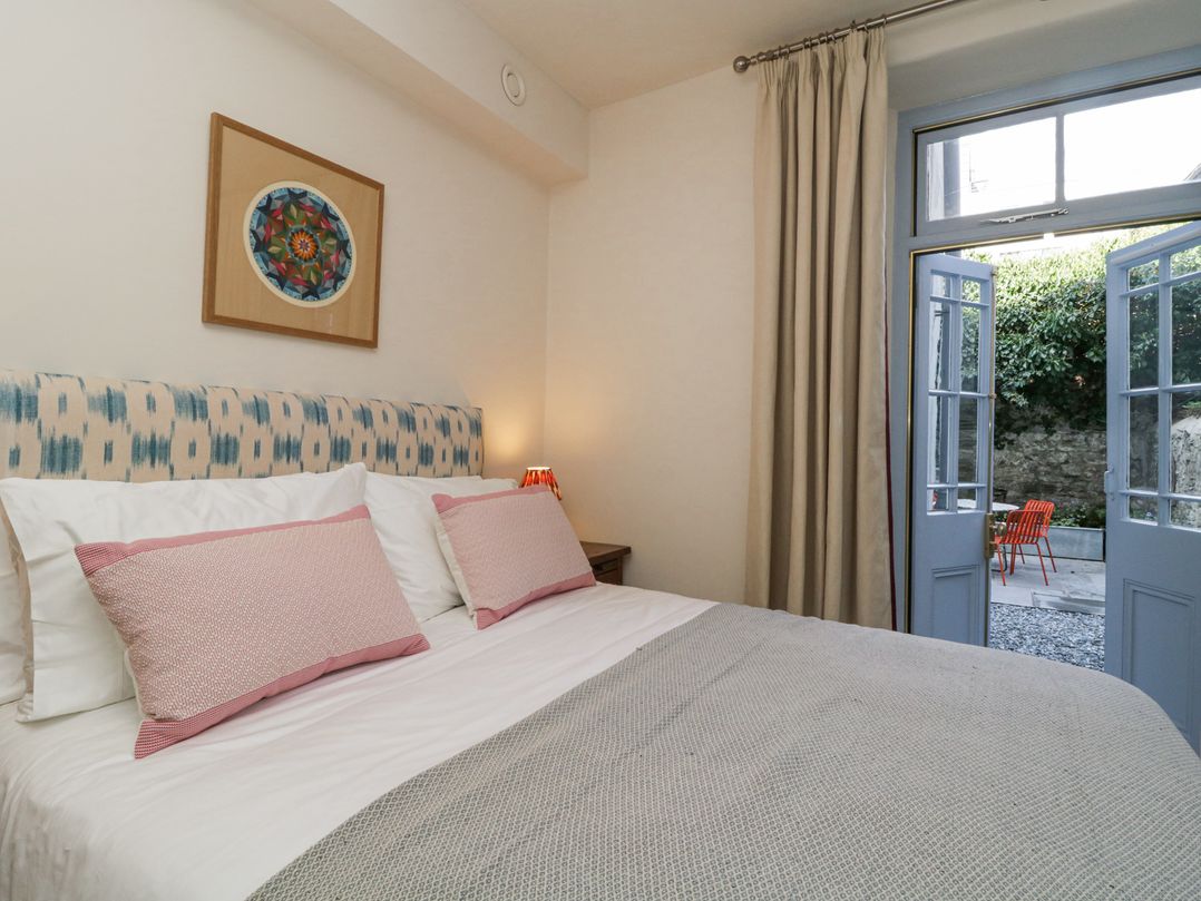 Tamar (Flat 1, Basement) 2 Sussex Place