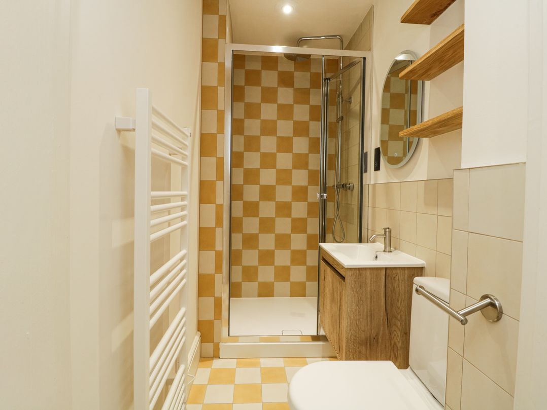 Tamar (Flat 1, Basement) 2 Sussex Place