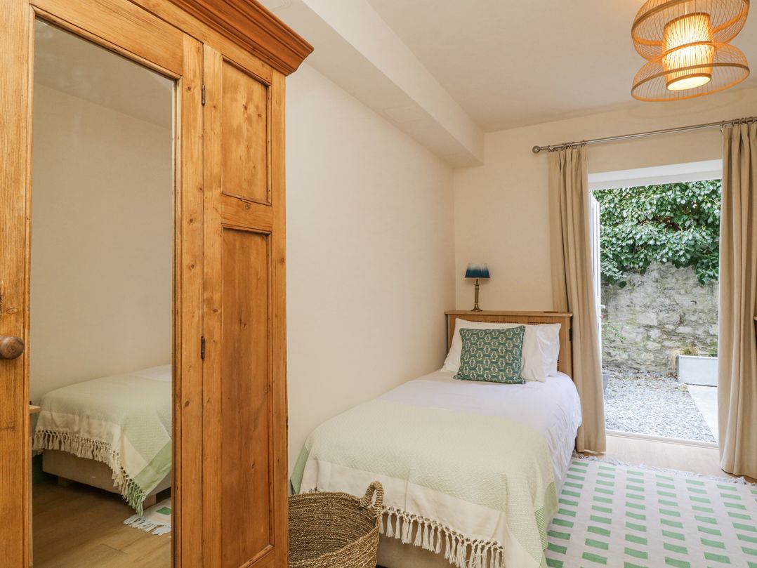 Tamar (Flat 1, Basement) 2 Sussex Place
