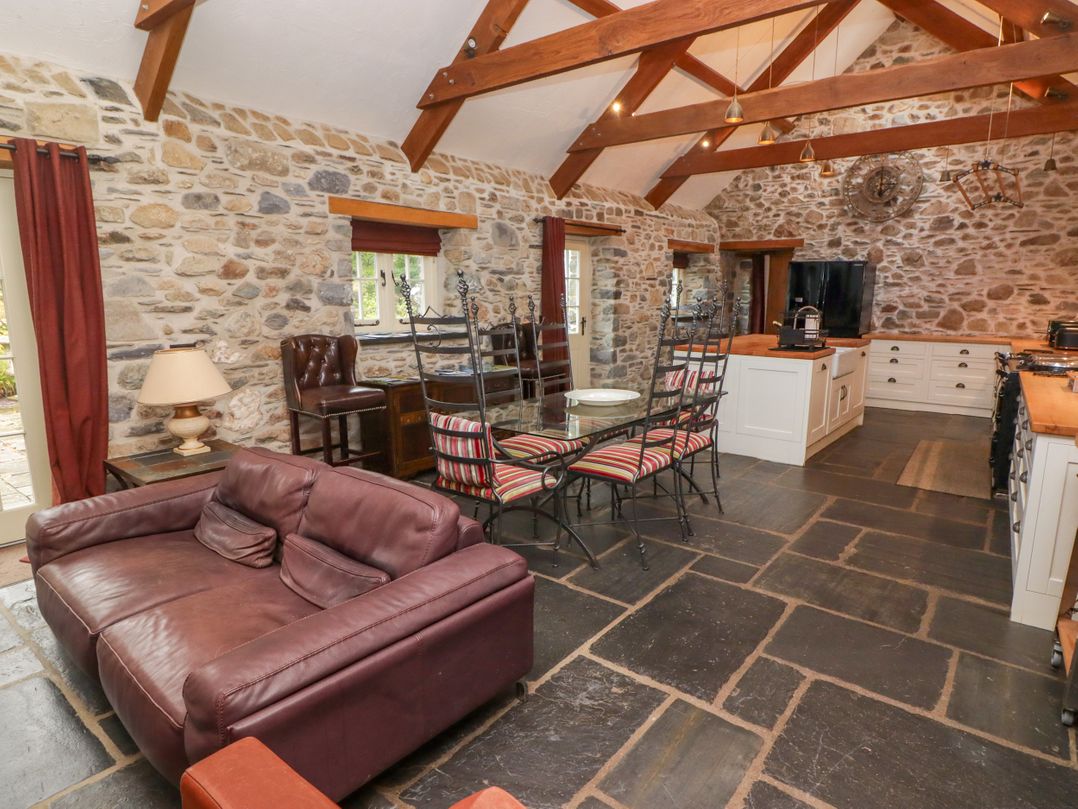 St Dogwells Barn