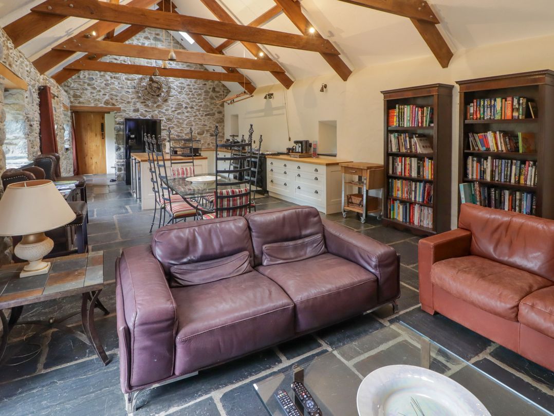 St Dogwells Barn