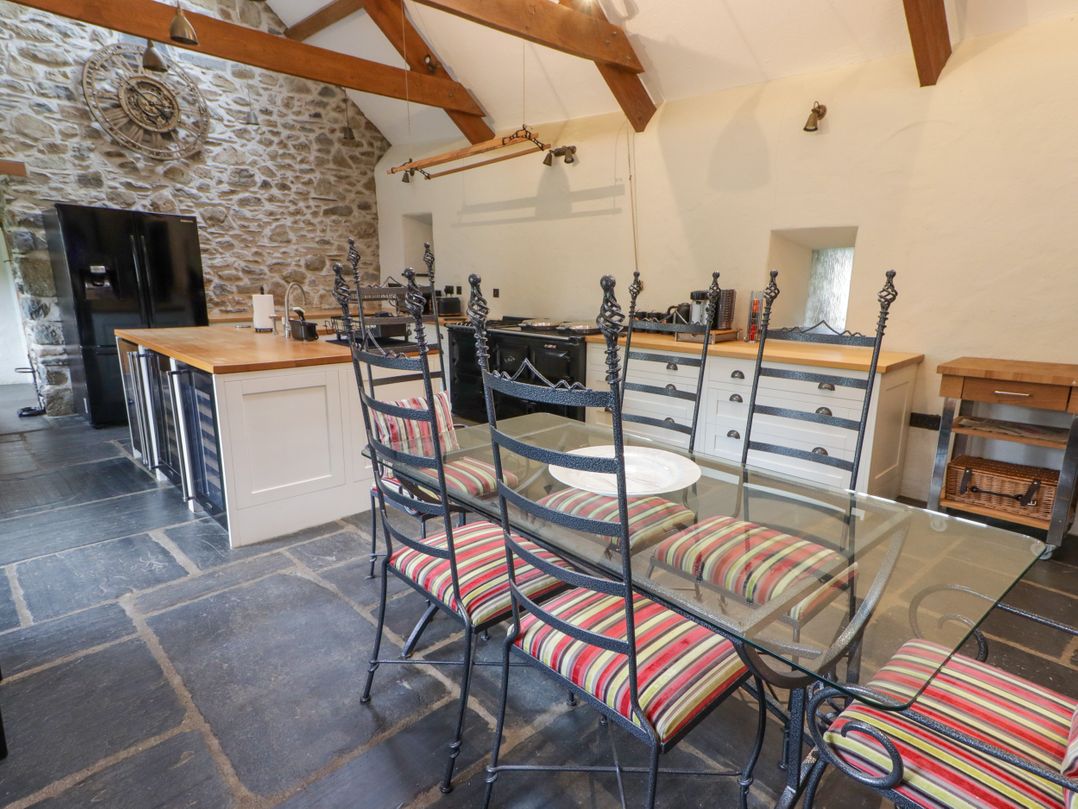 St Dogwells Barn