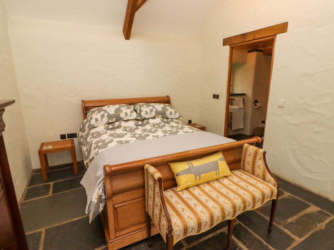 St Dogwells Barn