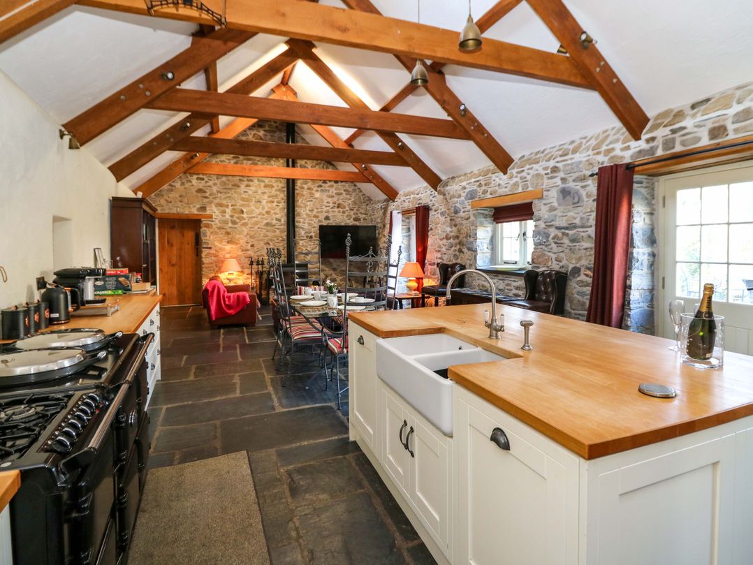 St Dogwells Barn