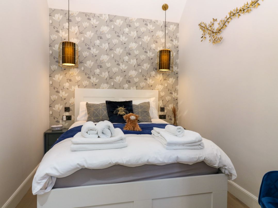 Lyne Cottage, The Retreat