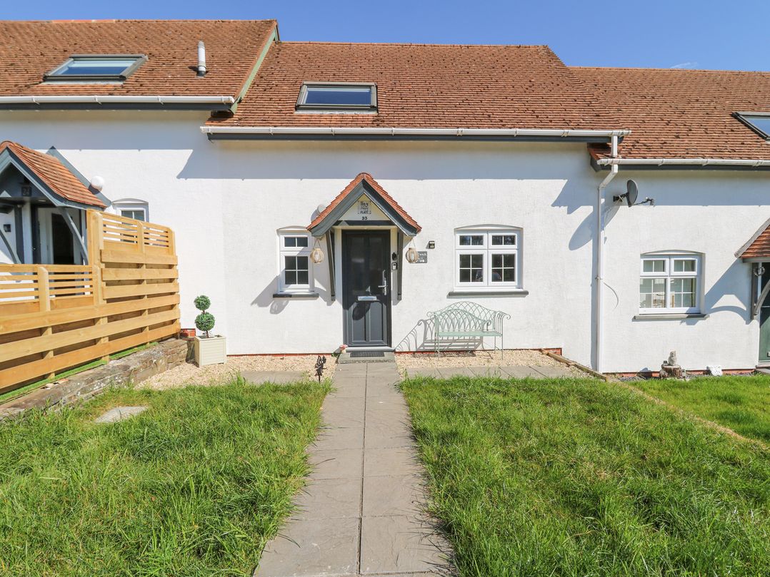 The Cwtch, Aberporth - Sleeps 4 guests