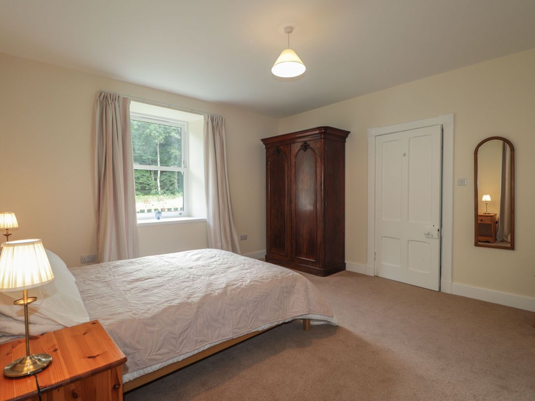 Gunroom Cottage