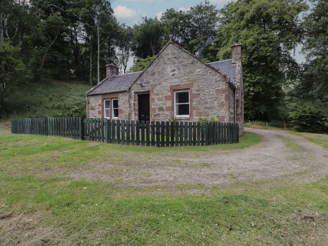 Gunroom Cottage